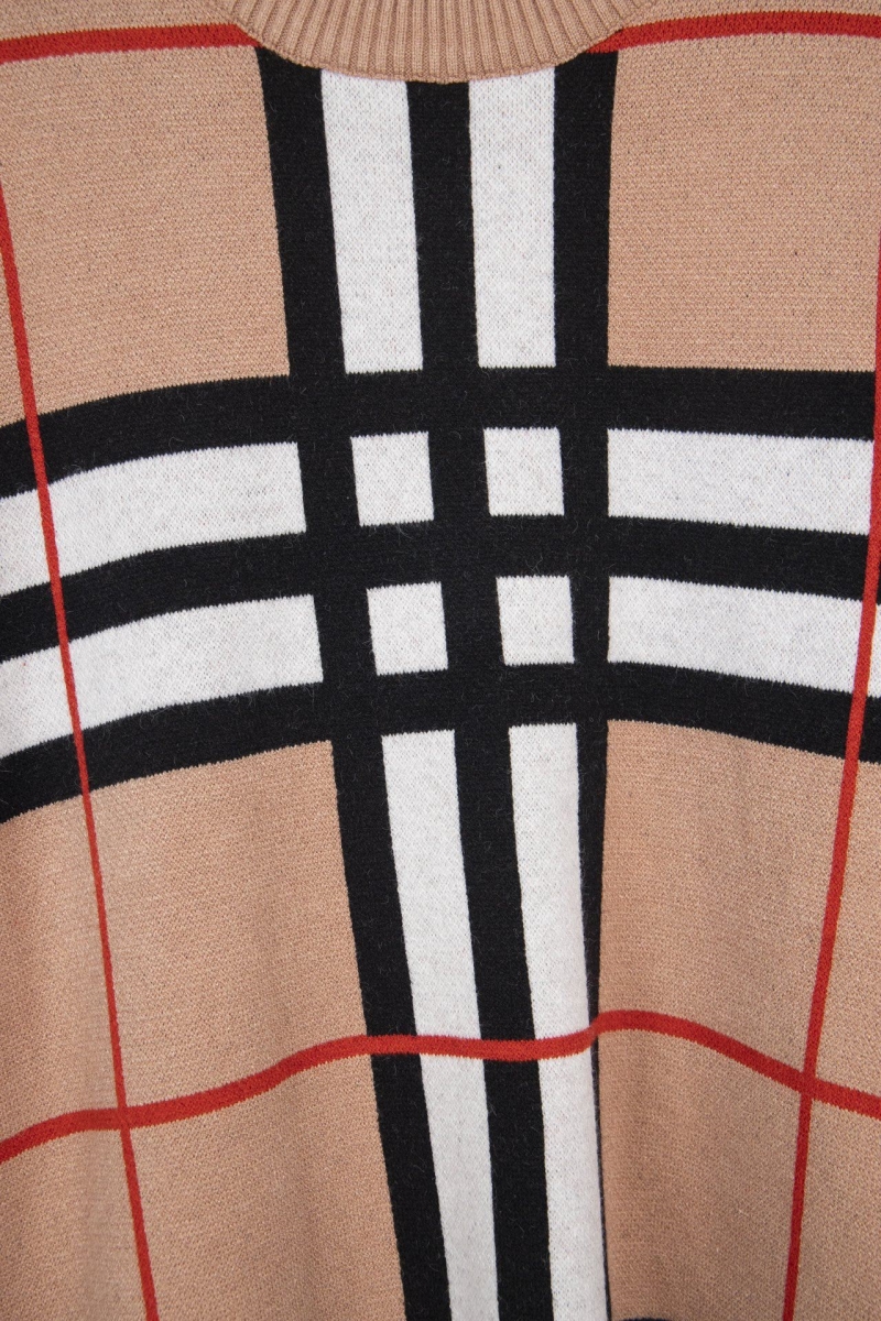 Burberry Sweaters